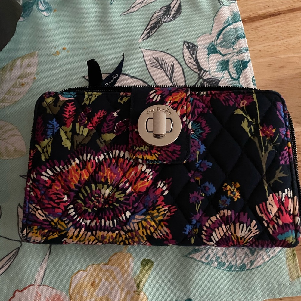 Vera Bradley wallet